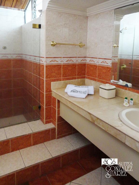 Hotel Suites Gonzalez Suarez Quito Dış mekan fotoğraf