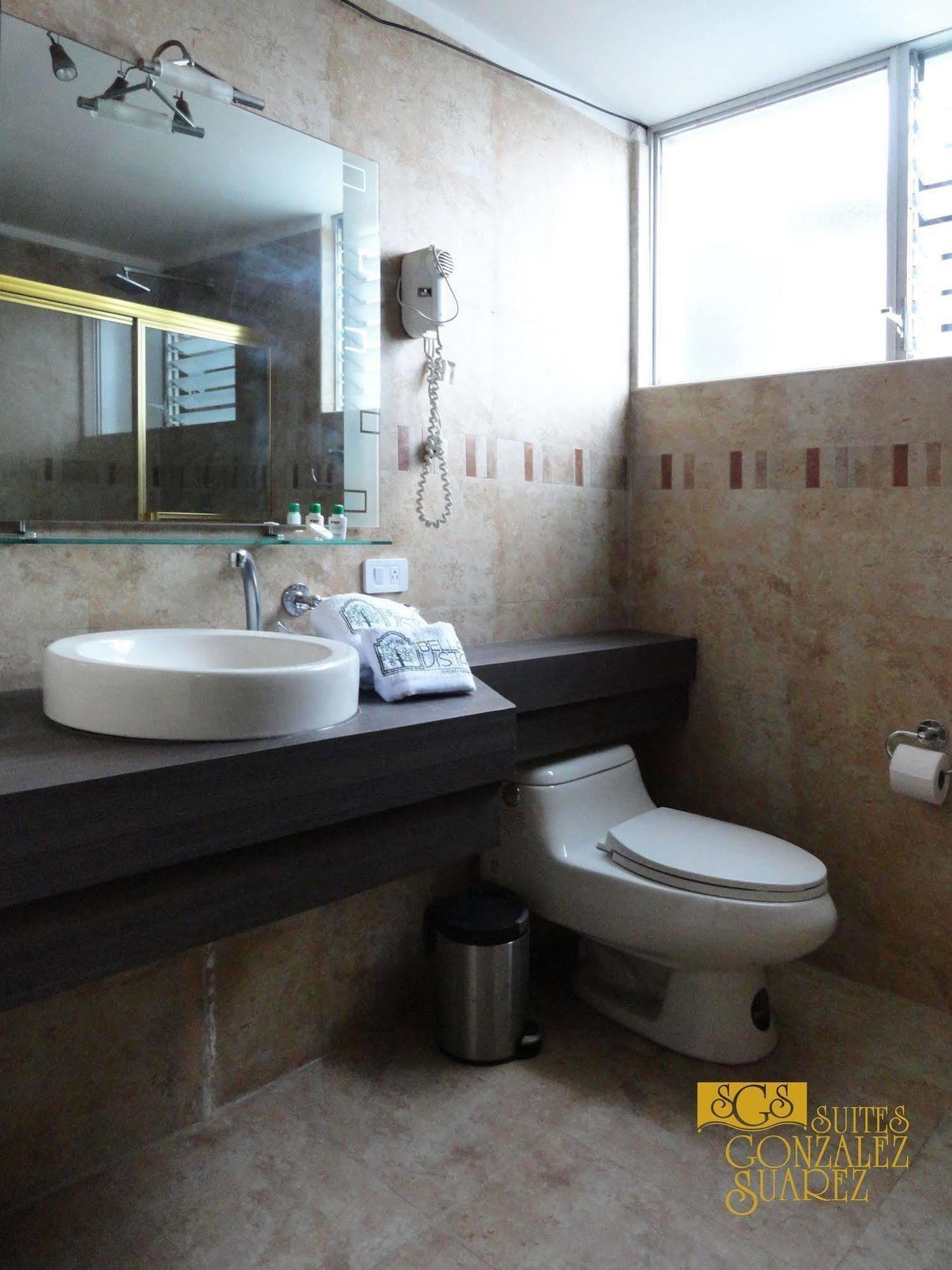 Hotel Suites Gonzalez Suarez Quito Dış mekan fotoğraf